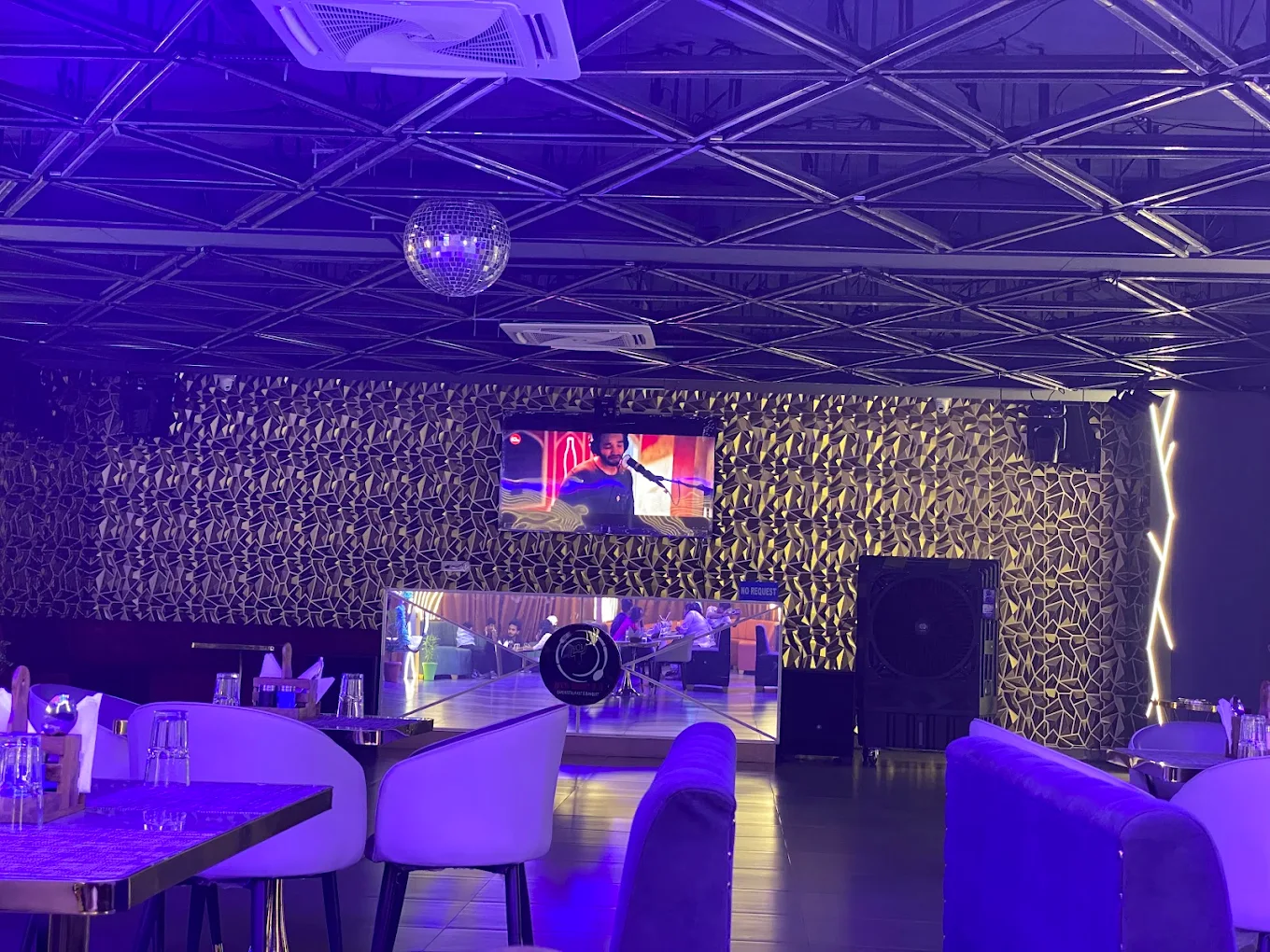 Nightclub ambience - BTS DISC 2.0 Patna